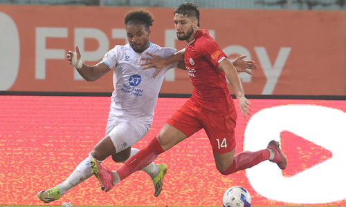 Nam Dinh trails Cong an Ha Noi by 20 points after V-League first leg