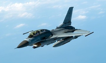 South Korean F-16 fighter jet crashes into mountain, pilot ejects to safety