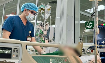 Critical condition due to a 20-year habit of 'drinking upon waking'