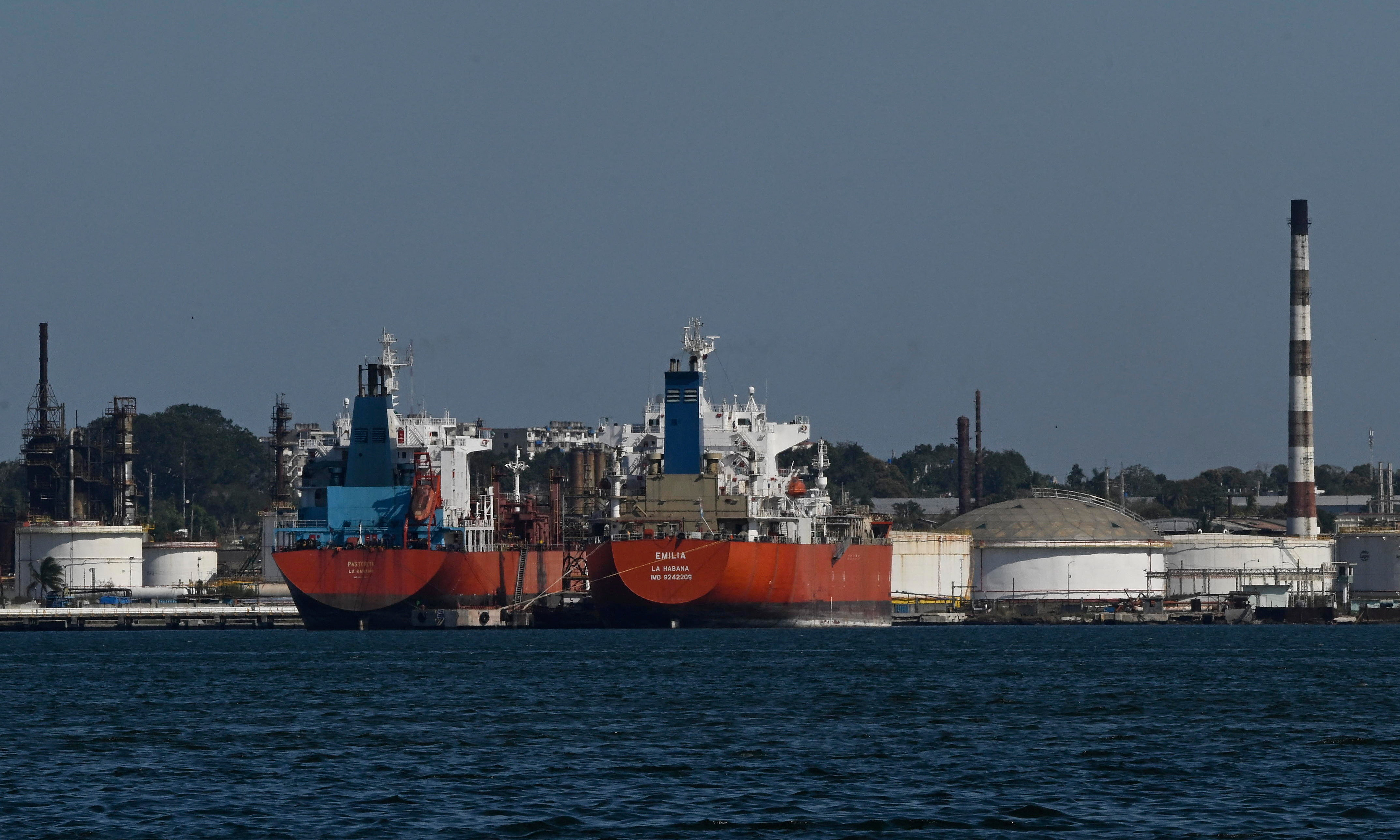 US paves the way for Venezuelan oil to Cuba