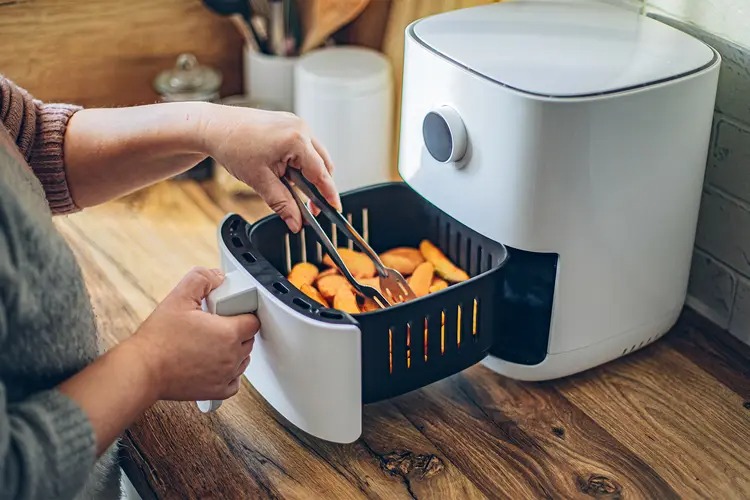 5 surprising uses of an air fryer