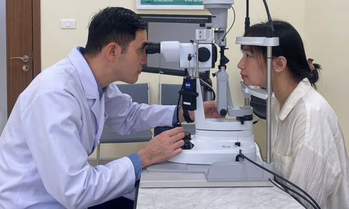 Tips for eye protection for glasses wearers during the humid season