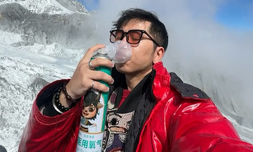 Tibet: a destination where visitors need oxygen for sightseeing