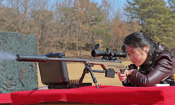 Kim Jong-un's daughter fires sniper rifle