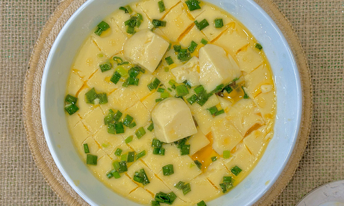 Dietary tips to reduce mouth sores during cancer treatment