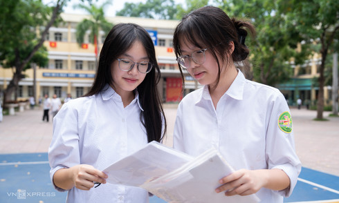 15 provinces and cities announce tentative schedule for public 10th grade entrance exams