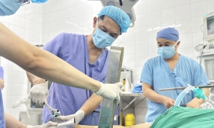 Woman rushed to emergency with hand deeply stuck in meat grinder