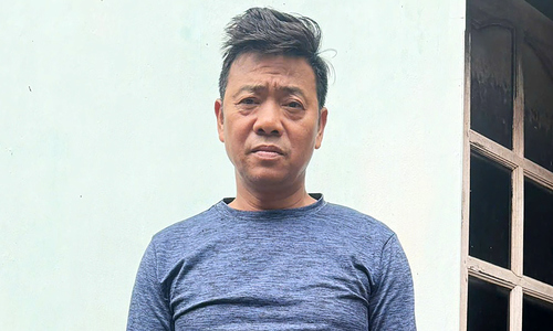 Suspect in neighbor's murder surrenders after 27 years abroad