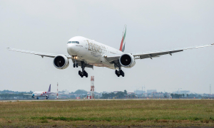 Plane stranded at Noi Bai resumes operations