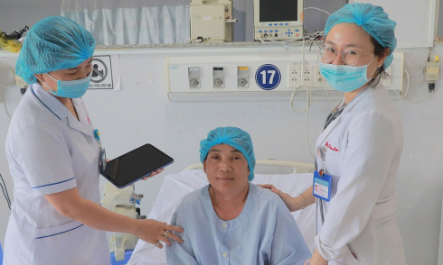 A fight for life: woman with multi-organ failure due to meningococcal 'killer' saved