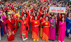 Over 58,000 people perform Ao Dai mass performance in Ho Chi Minh City
