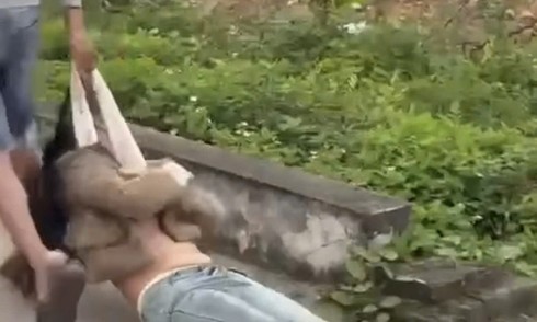 Man summoned for beating, dragging girlfriend in Hai Phong