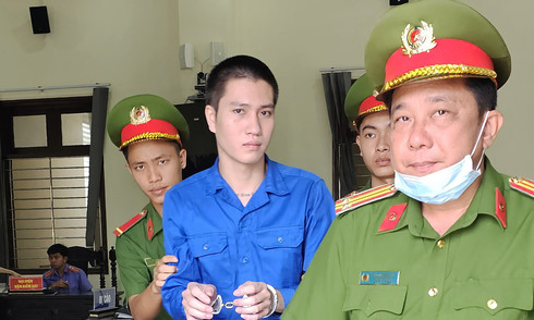 Man kills man who came to collect debt from his mother