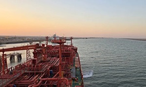 Challenges to trump’s plan to reopen the strait of hormuz
