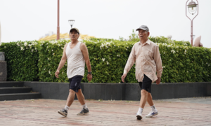 Walking for two minutes after eating helps lower blood sugar