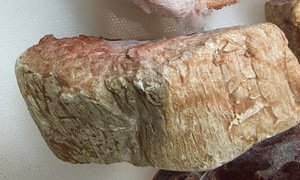 Three warning signs that frozen meat has spoiled