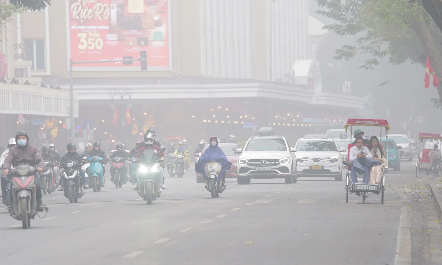 Solutions to mitigate humidity in living spaces