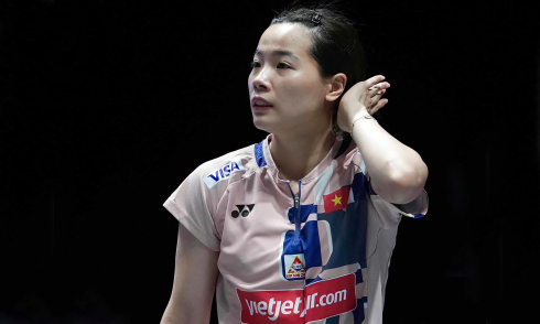 Thuy Linh suffers comeback defeat against Japanese badminton prodigy