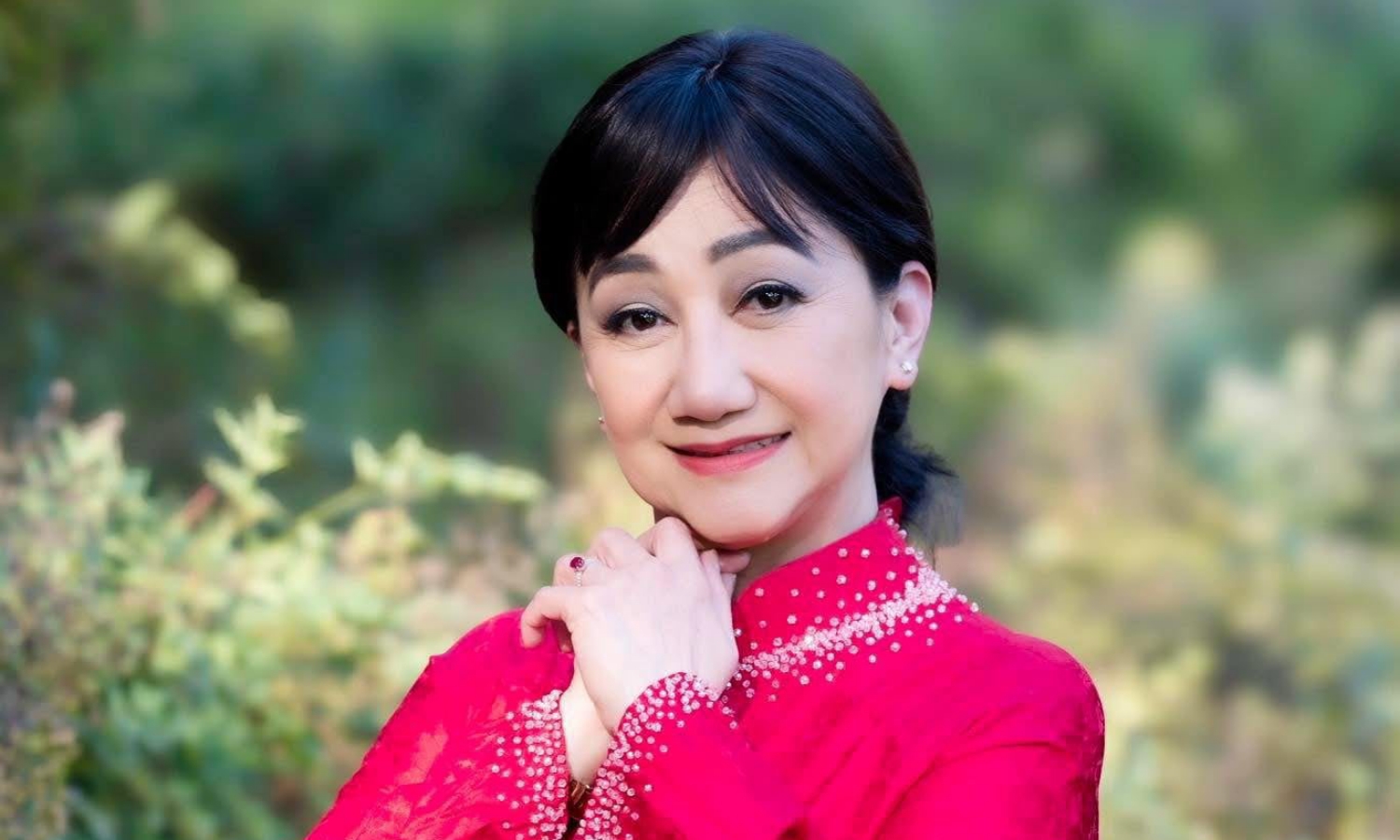 Thanh Thanh Tam overcomes pressure for debut show