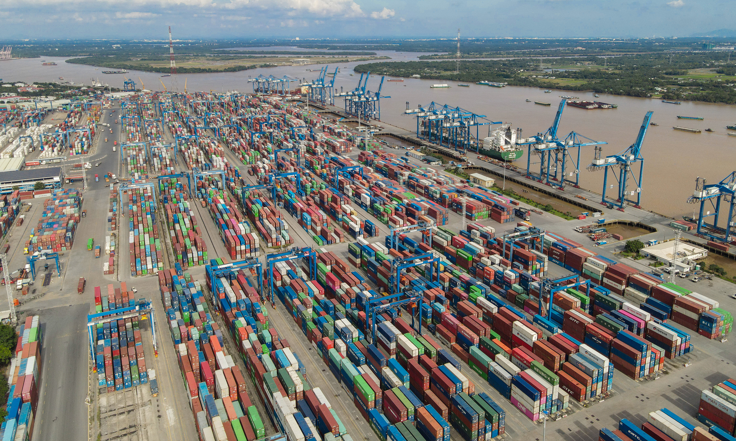 Middle East conflict drives sharp rise in transport and logistics costs