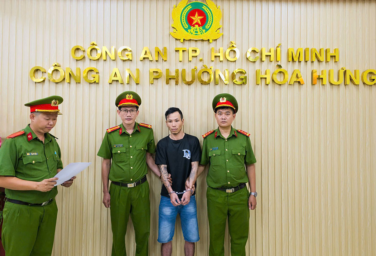 Employee attacks delivery driver over parking dispute