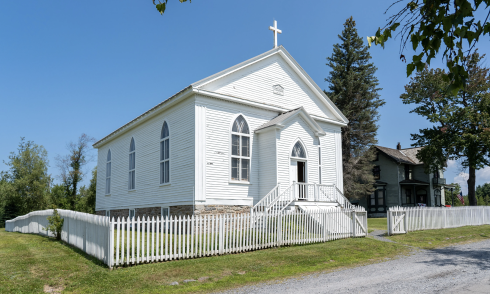 Rush to buy old churches for homes
