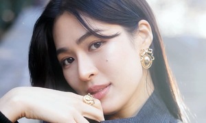 The beauty of Thailand's hottest star at Paris Fashion Week