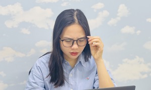 What happens when you wear incorrect prescription glasses for nearsightedness?