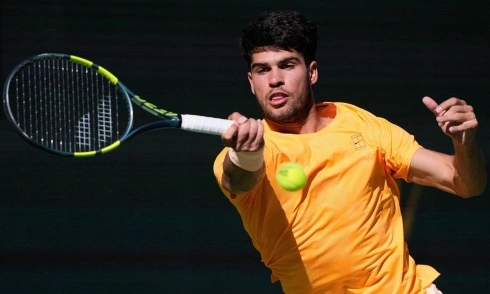 Alcaraz's 16-match winning streak ends at Indian Wells