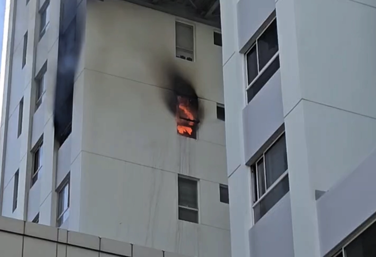 Fire on 7th floor apartment in Ho Chi Minh City