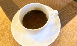 Can someone with hypertension drink coffee daily?