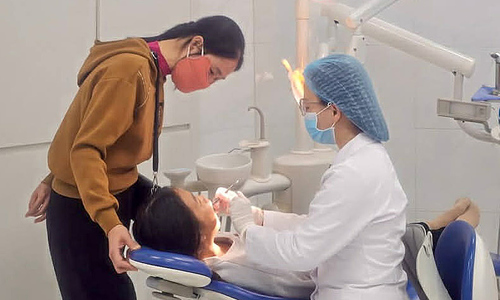 Doctor outlines 'four 2s' toothbrushing rule