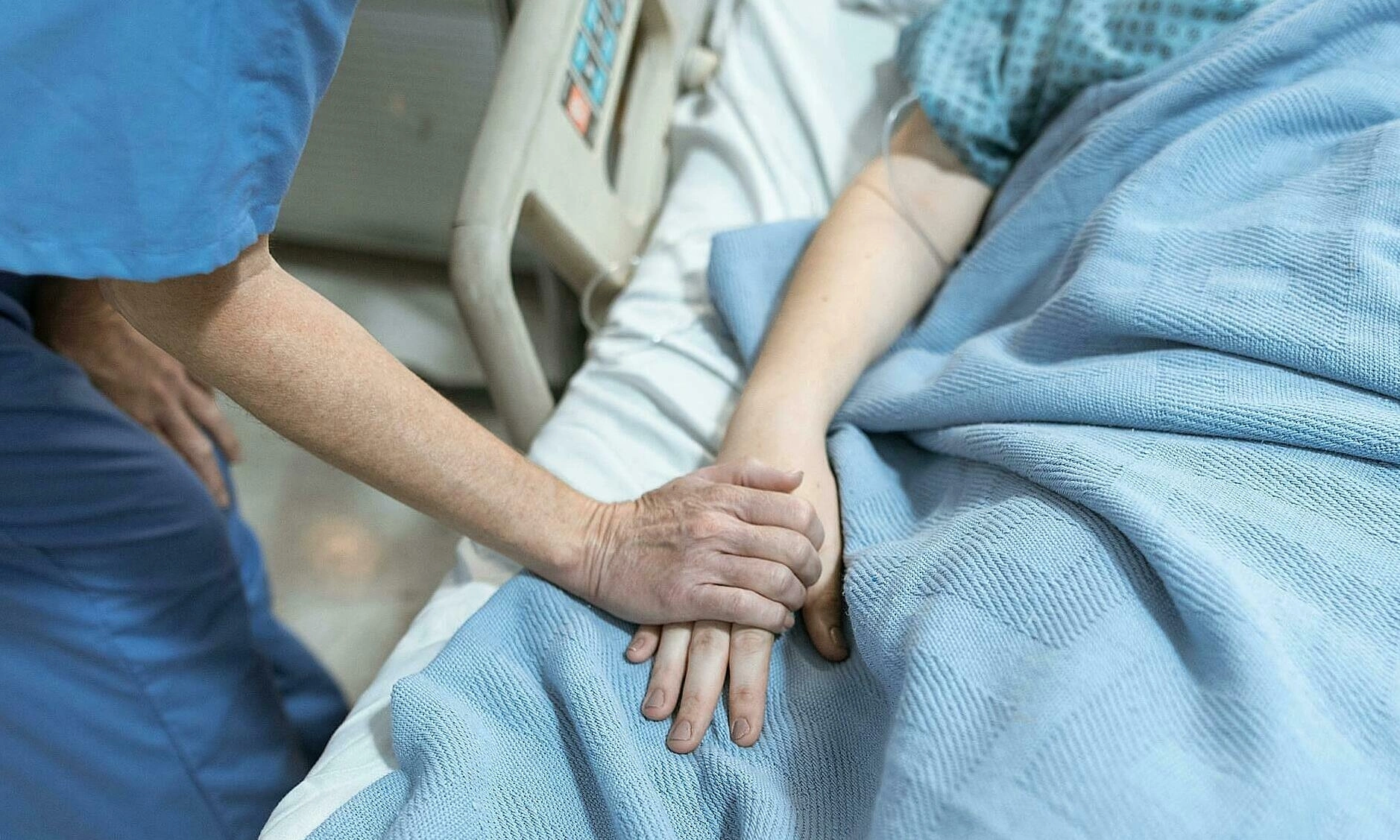 The dual burden of caring for relatives undergoing dialysis