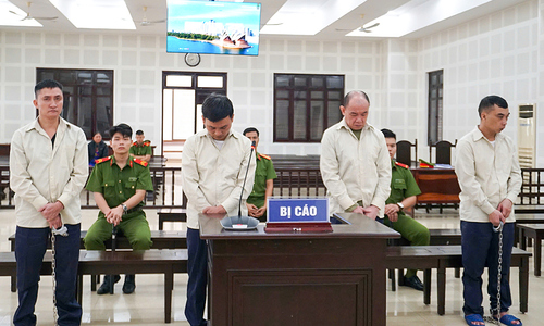 Conflict over 'beer pouring' fee leads to prison sentences for four