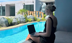 British woman escapes financial struggles by moving to Bangkok