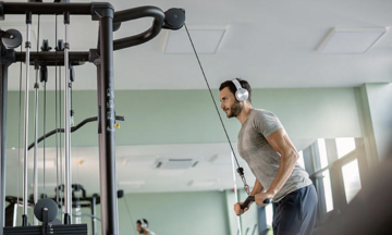 Why athletic clothes still smell after washing?