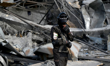 Afghanistan accuses Pakistan of hospital airstrike, 400 dead