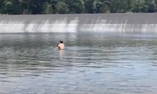 Drowning person rescued thanks to livestream