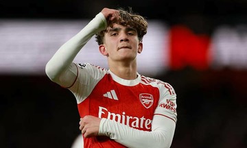 Arsenal risks losing Dowman due to high school exams