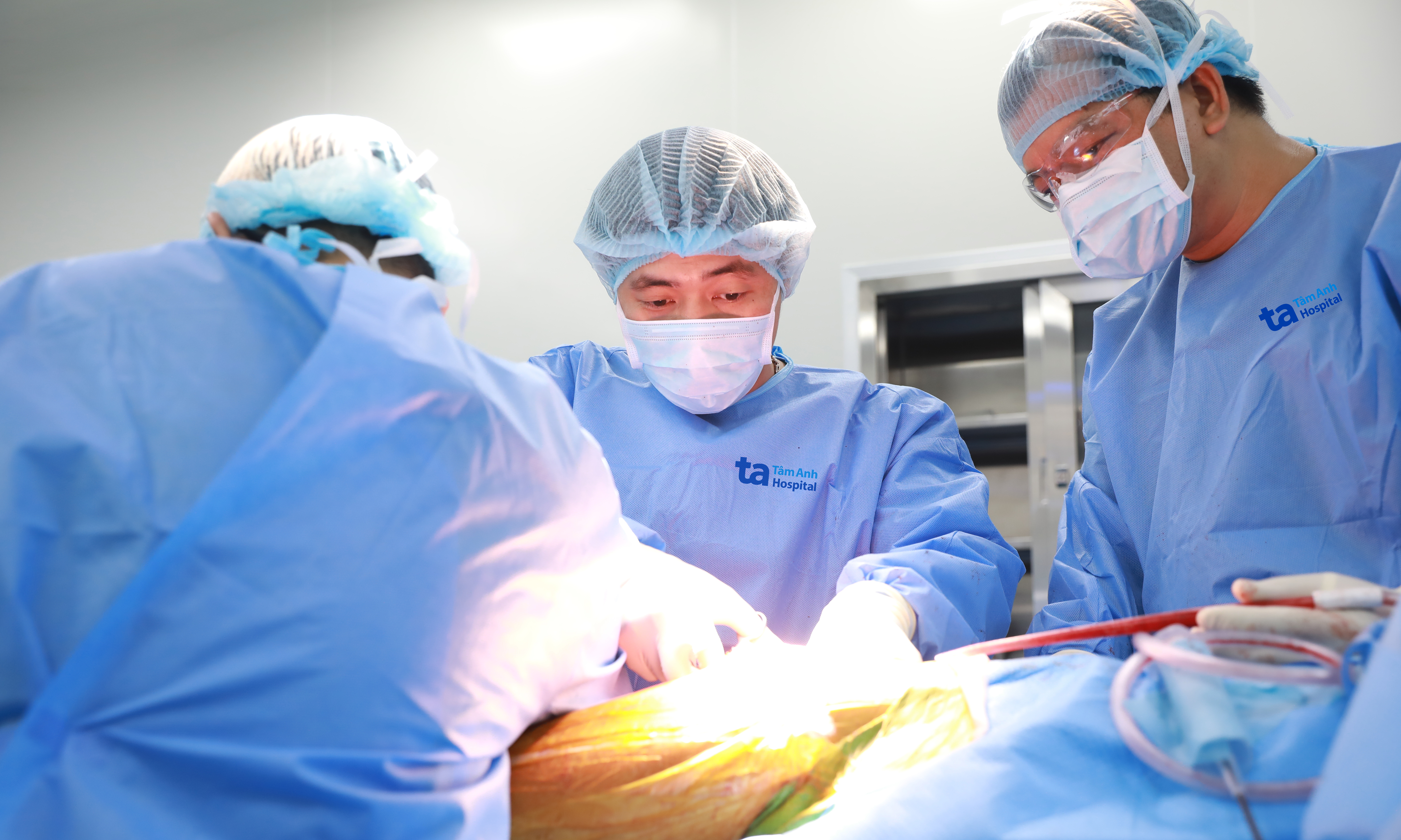 Do I need hip replacement for avascular necrosis of the femoral head?