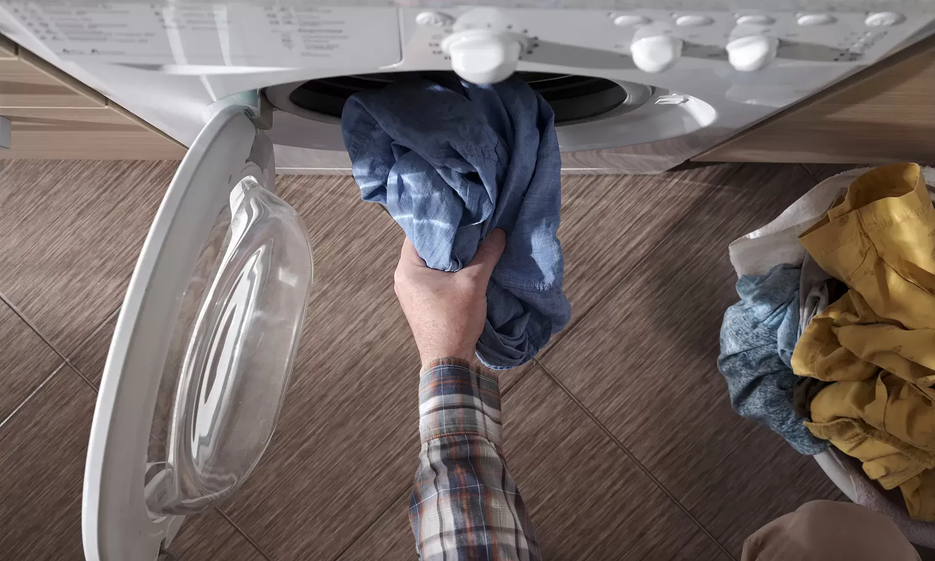 Should you wash new clothes before wearing them?