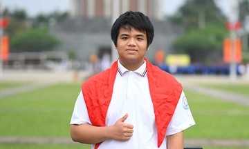 Student's journey: from near academic decline to Ho Chi Minh City's top math prize