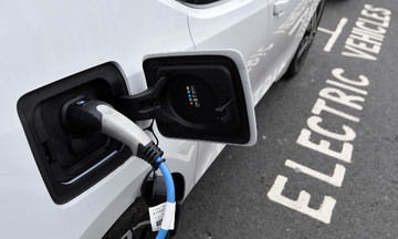 Can surging gasoline prices drive electric vehicle demand?