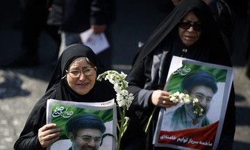 Iranians bid farewell to the nation's 'security mastermind'