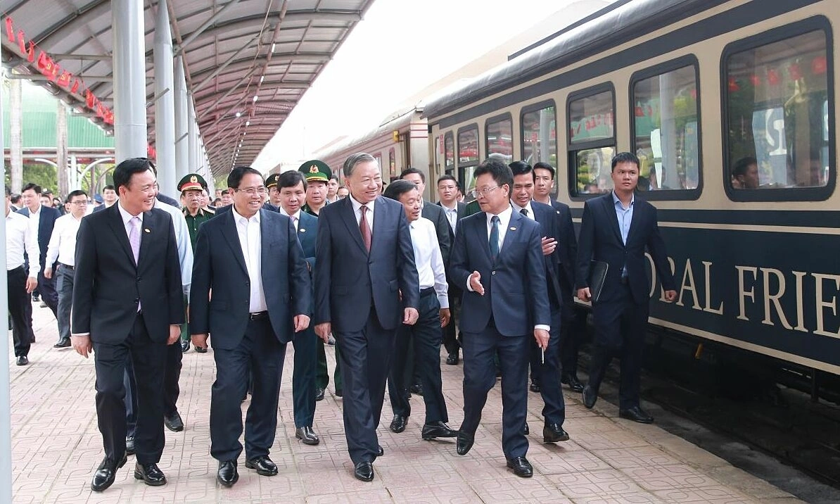 General Secretary: mobilize diverse capital for railway development