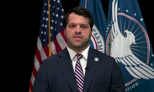 A series of US airports could close due to screening staff shortages