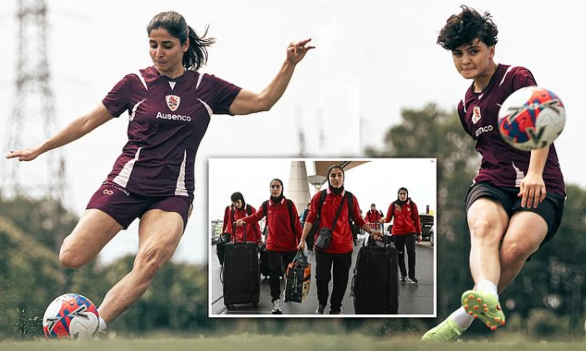 Two Iranian female footballers train in Australia without hijabs