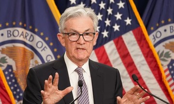 Fed keeps interest rates unchanged