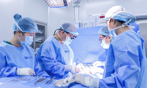 four-month-old baby suffers from twisted undescended testis