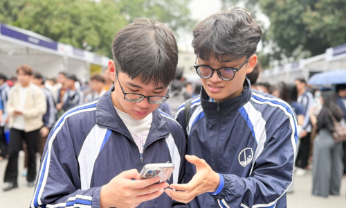 Technology students earn monthly salaries up to 50 million VND